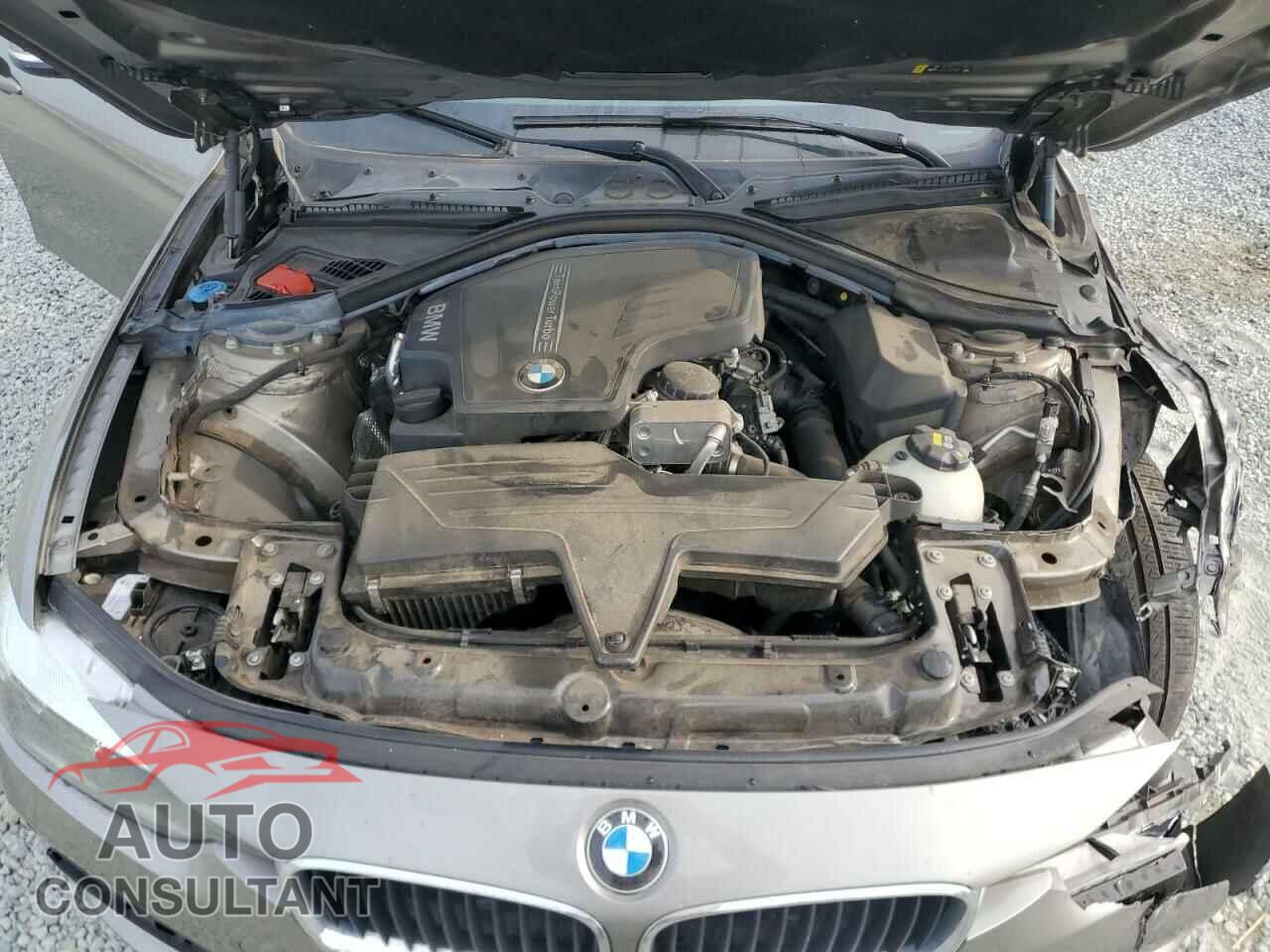 BMW 3 SERIES 2017 - WBA8E1G56HNU14567
