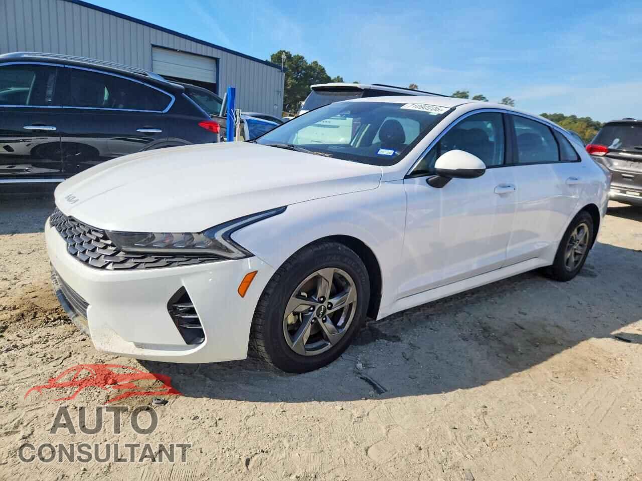 KIA K5 2023 - 5XXG14J23PG196172