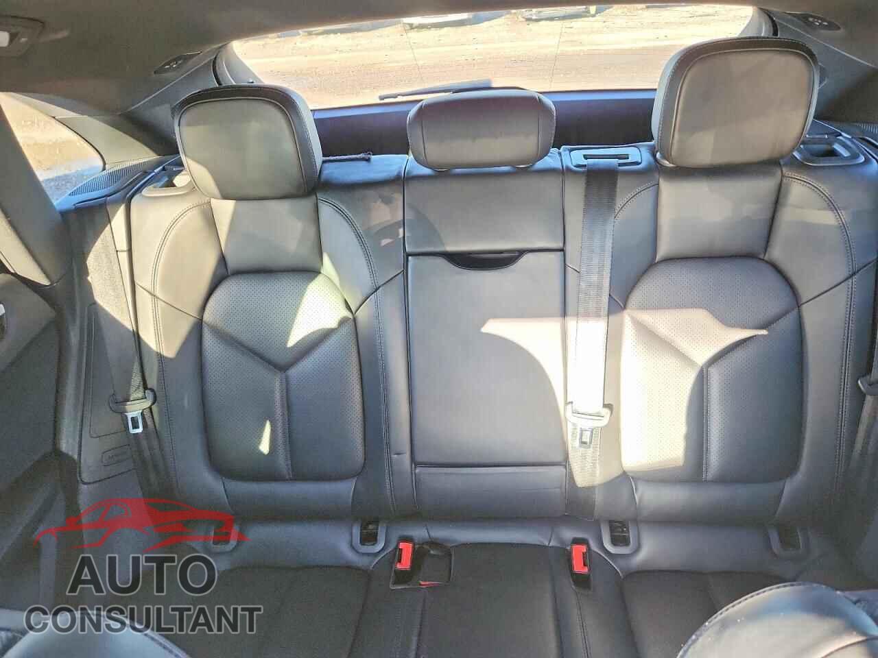 PORSCHE MACAN 2016 - WP1AB2A5XGLB53707