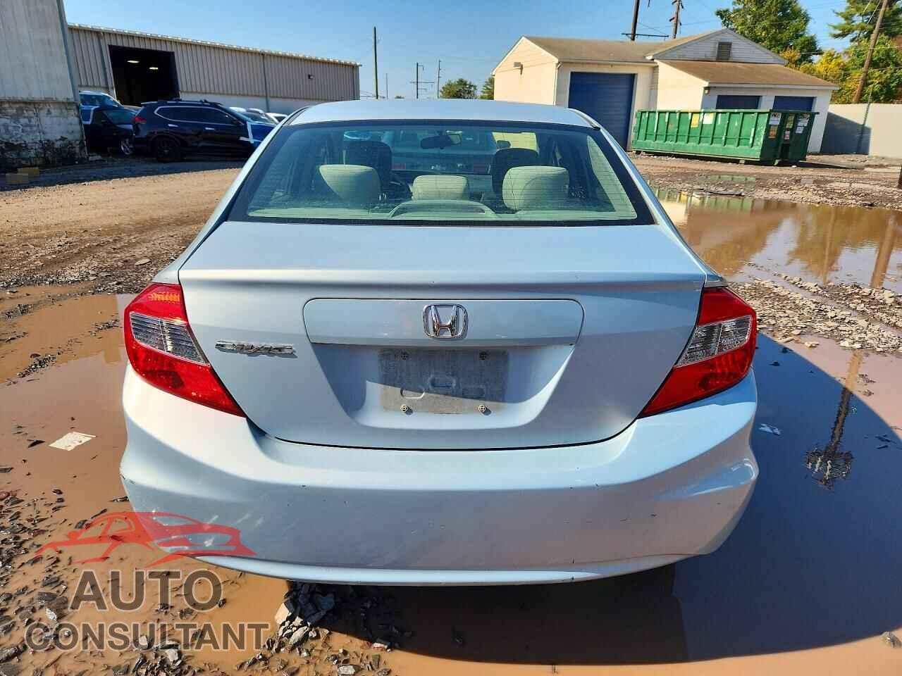 HONDA CIVIC 2012 - 2HGFB2F59CH586802