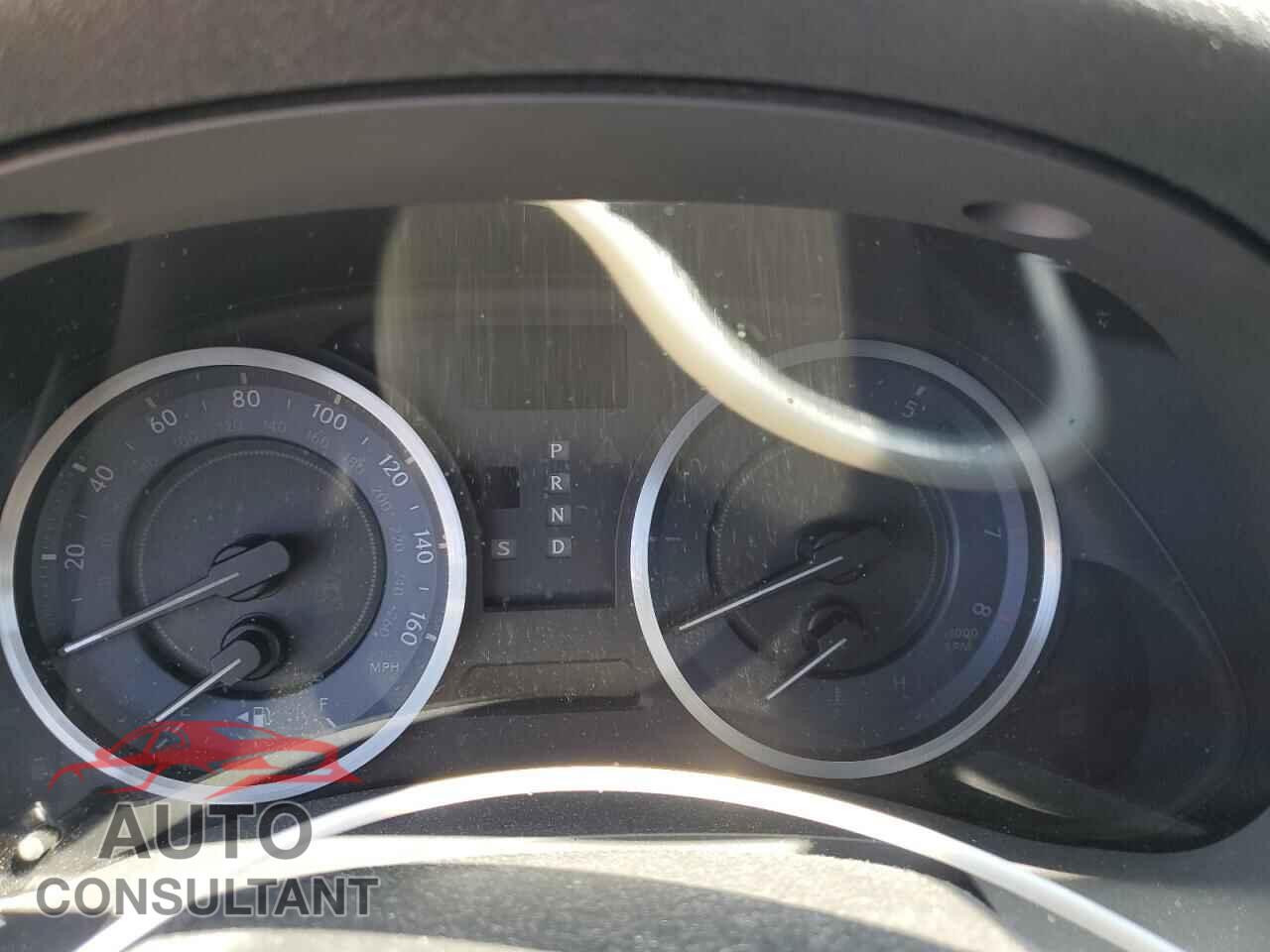 LEXUS IS 2012 - JTHBE5C25C5028533