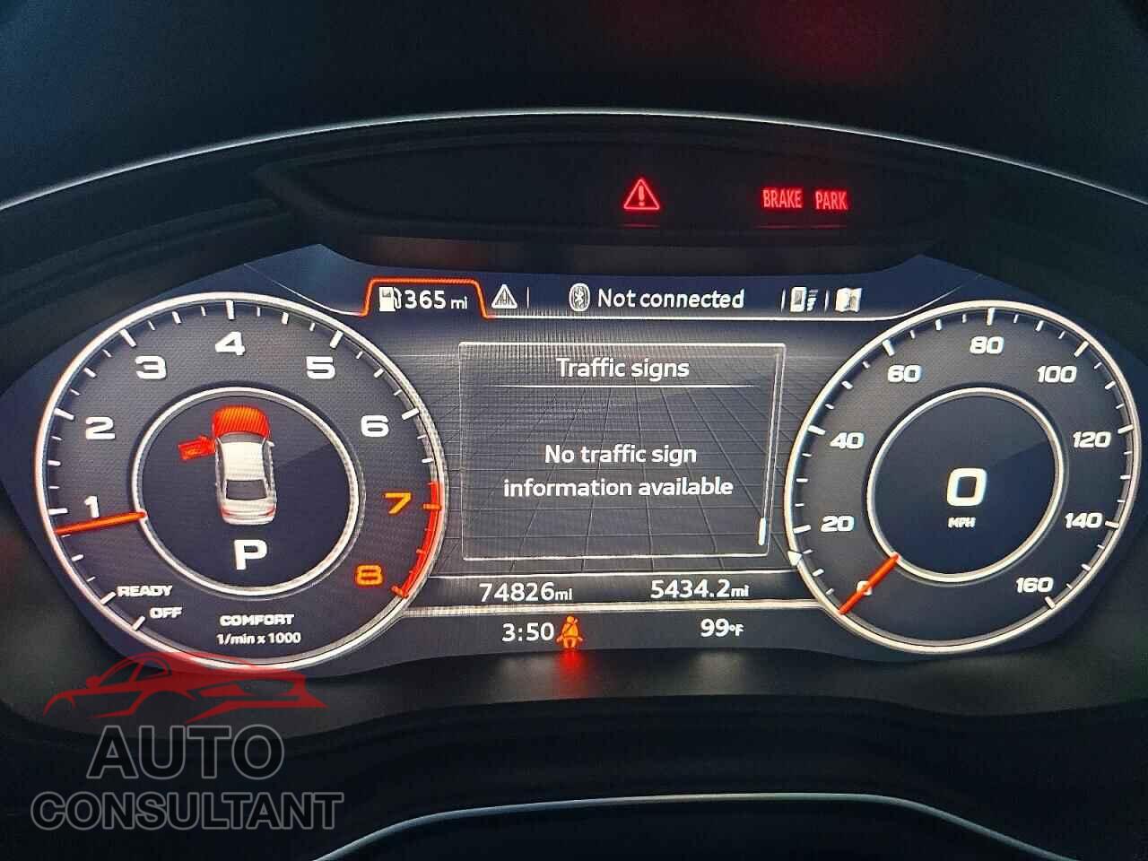 AUDI A4 2018 - WAUDNAF47JA207691