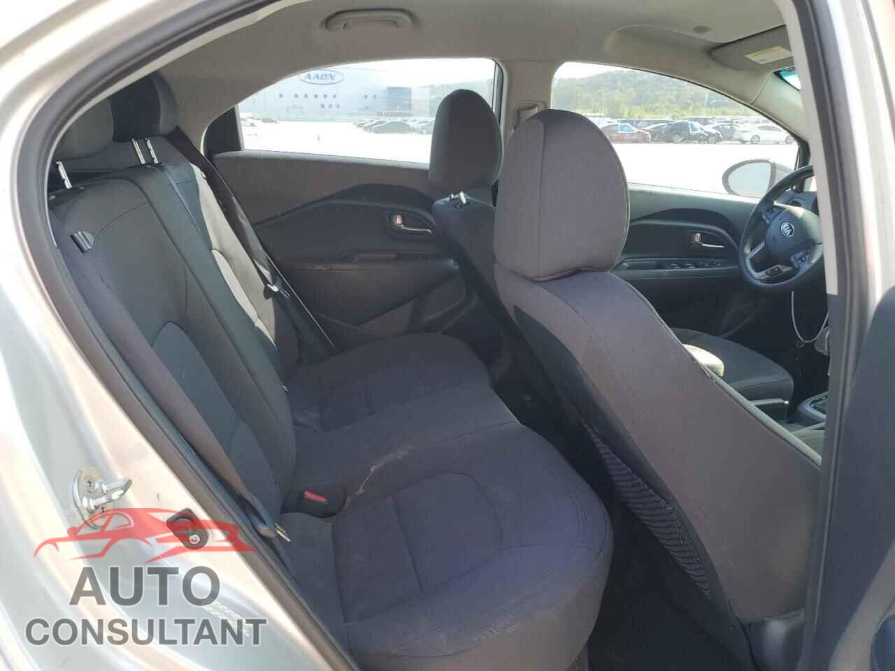 KIA RIO 2015 - KNADN5A39F6446255