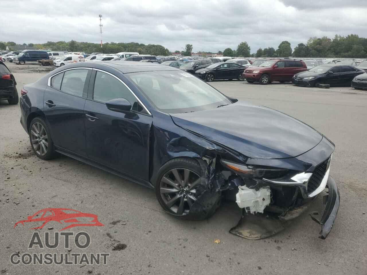 MAZDA 3 2019 - 3MZBPAEM1KM105164