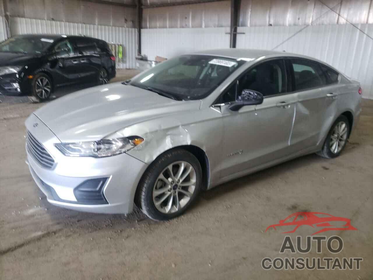 FORD FUSION 2019 - 3FA6P0LU0KR220302