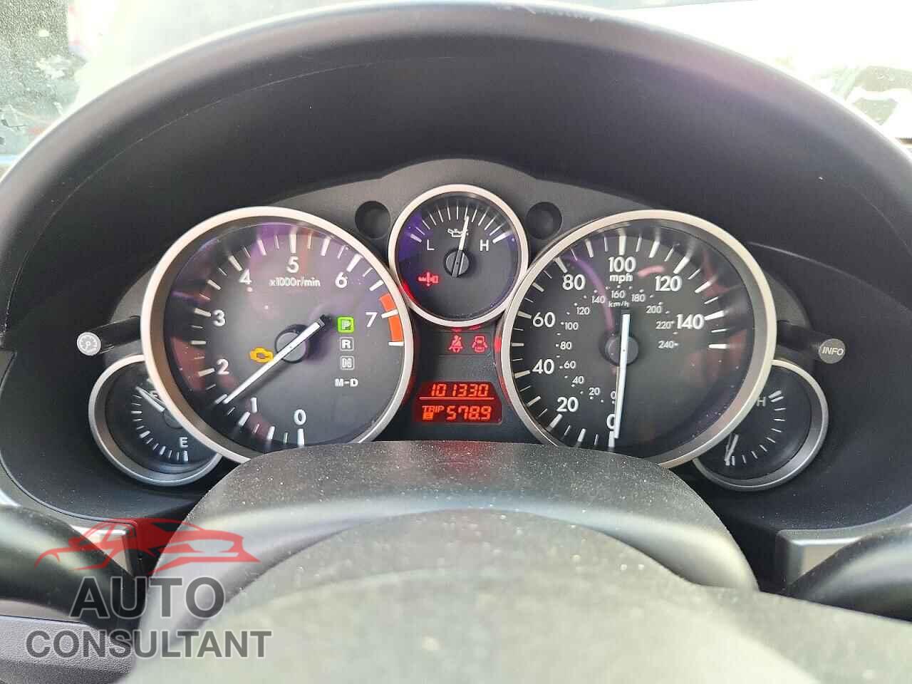 MAZDA MX5 2011 - JM1NC2PF6B0215176