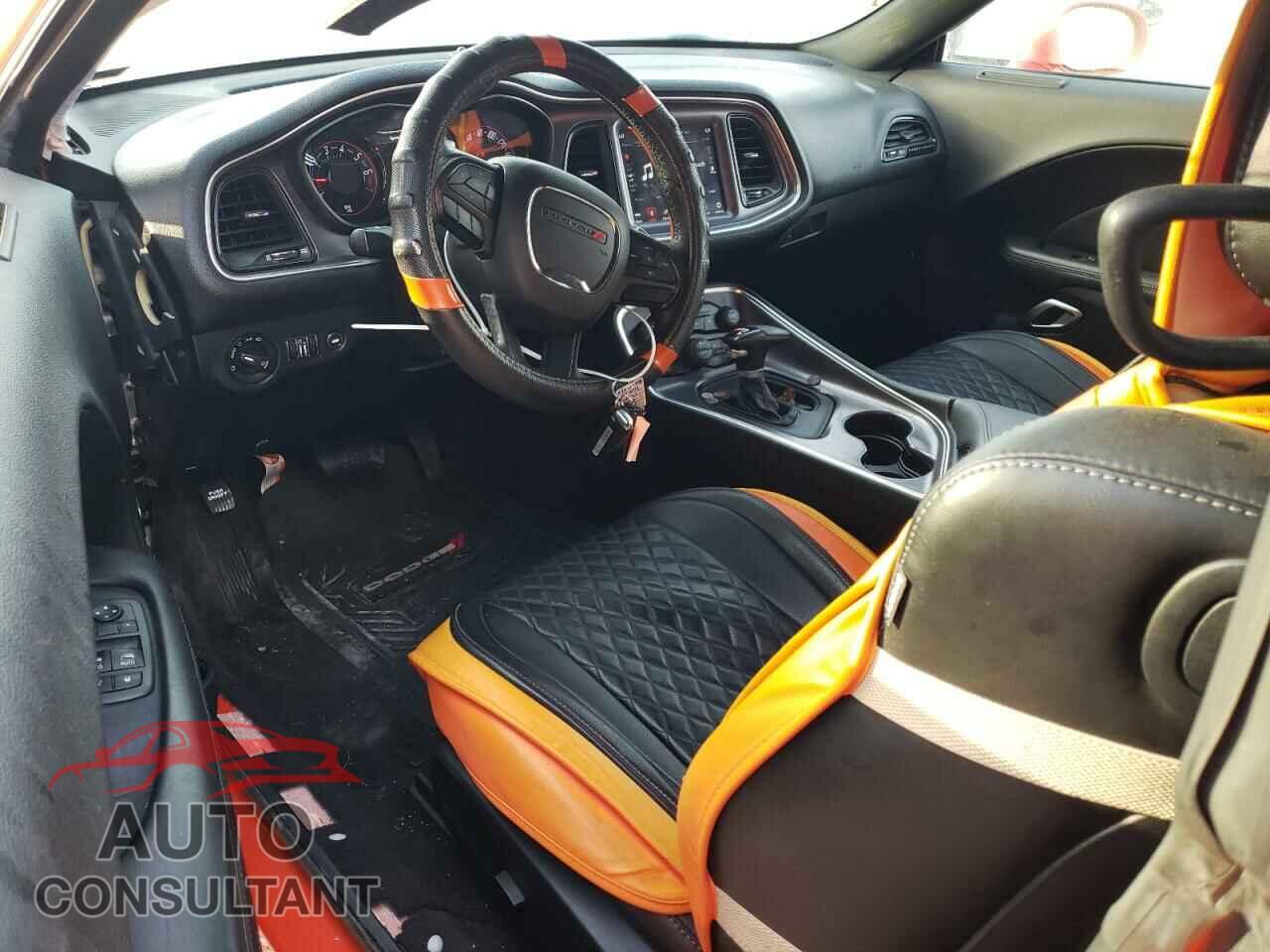 DODGE CHALLENGER 2018 - 2C3CDZGG2JH257137