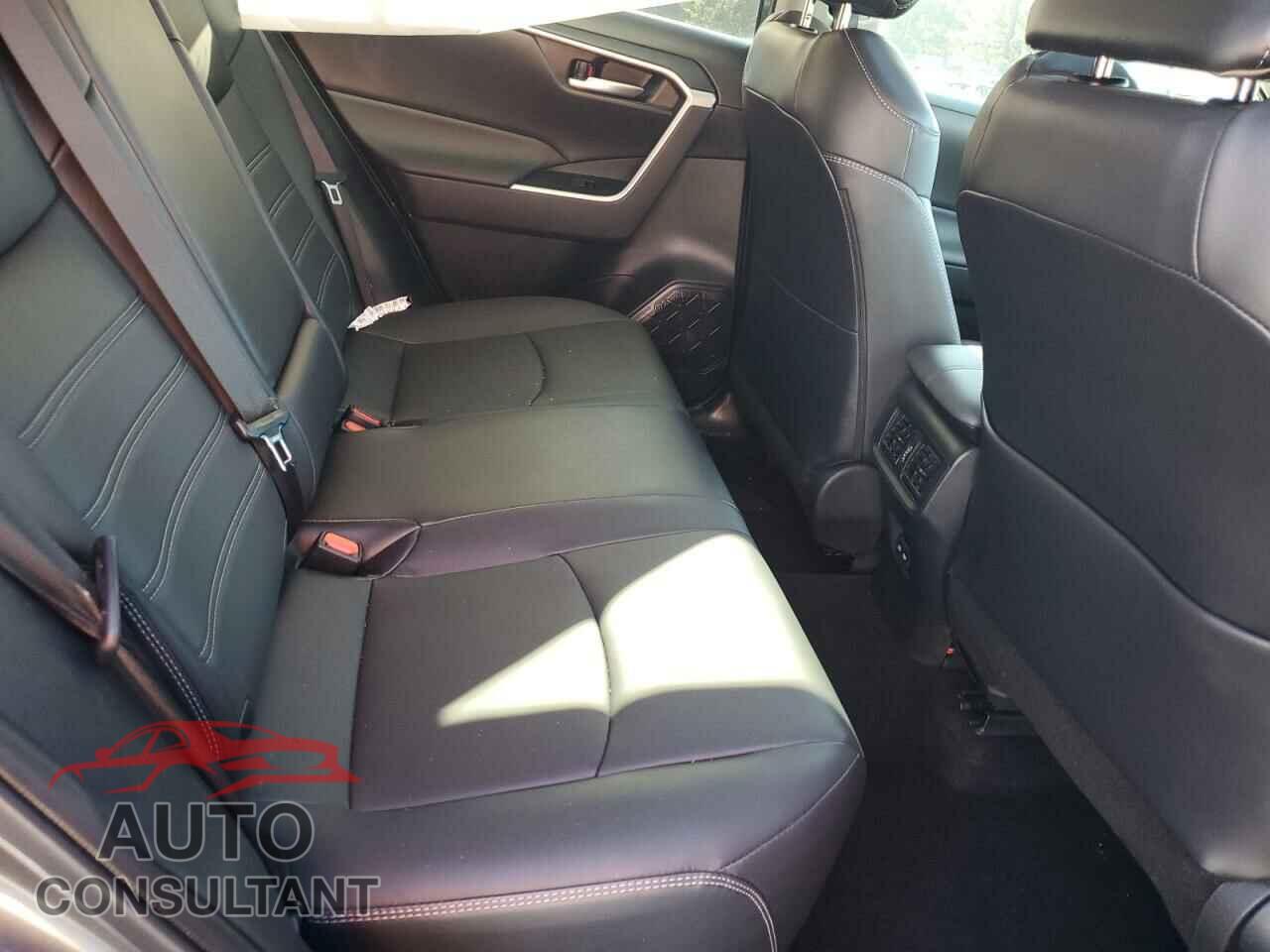 TOYOTA RAV4 2024 - 2T3C1RFVXRC260708