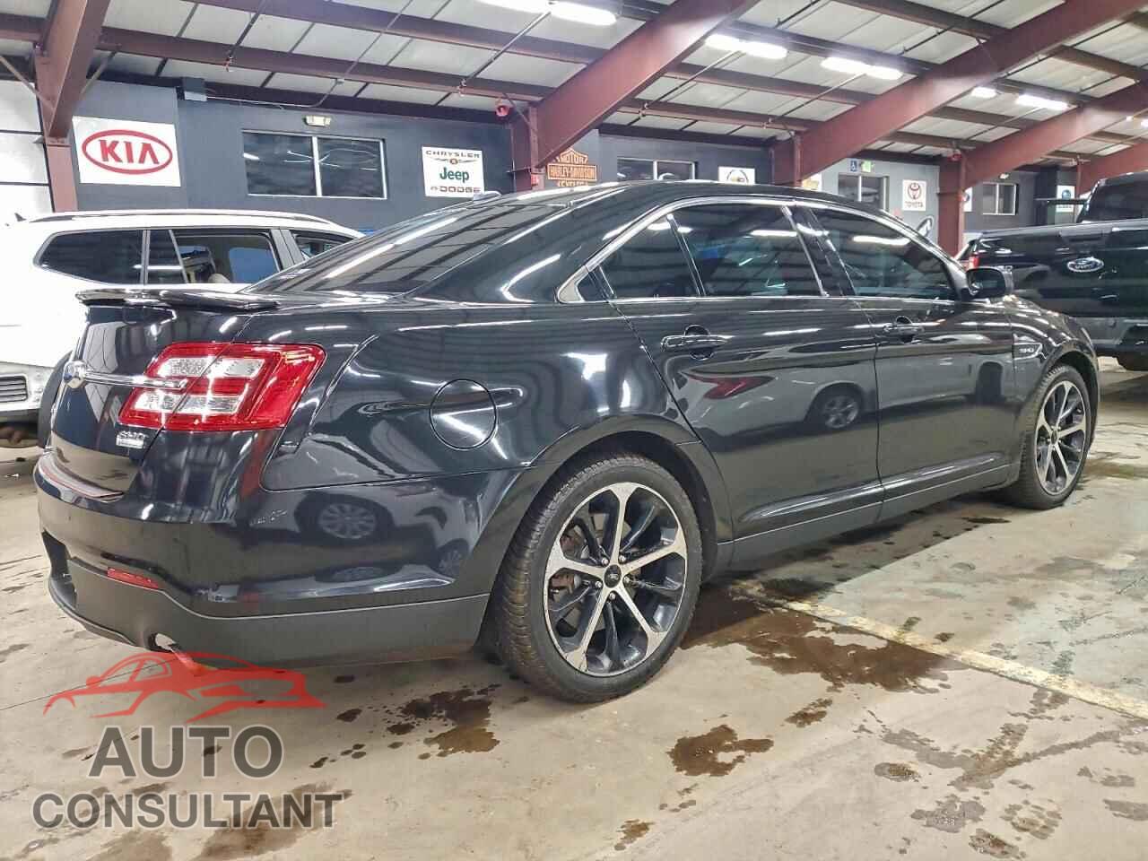 FORD TAURUS 2015 - 1FAHP2KT7FG187843