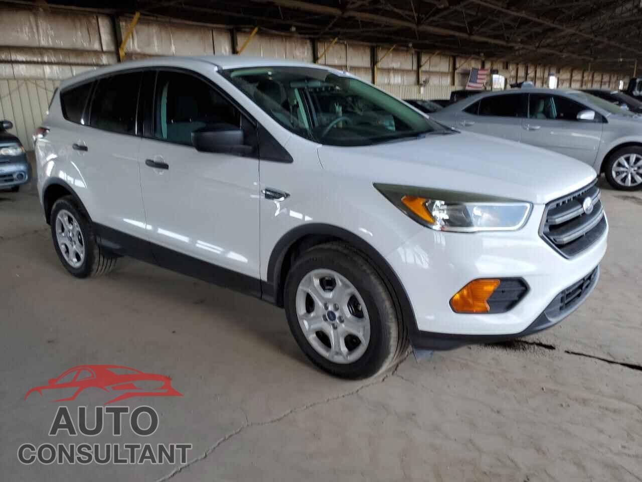 FORD ESCAPE 2017 - 1FMCU0F75HUD12305