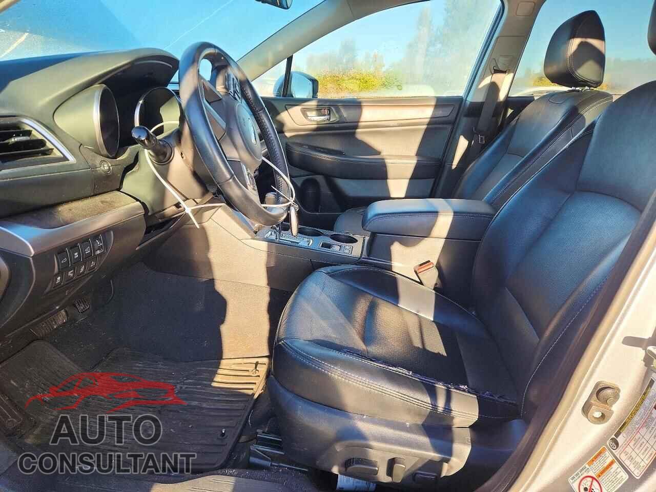 SUBARU OUTBACK 2017 - 4S4BSENC3H3358010