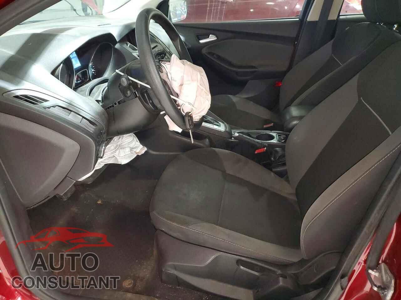 FORD FOCUS 2014 - 1FADP3F28EL368977