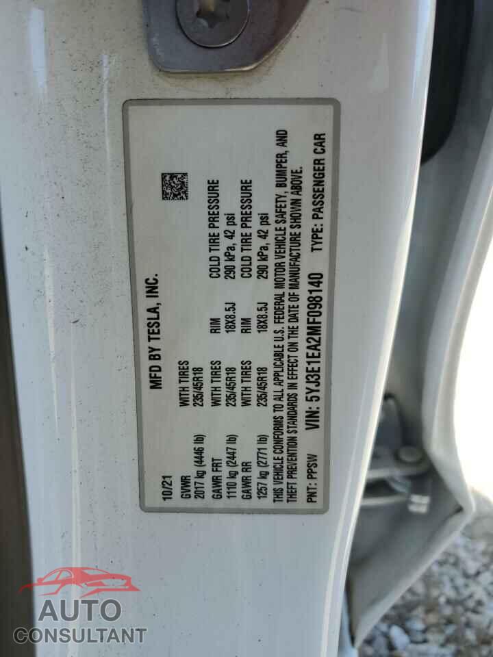 TESLA MODEL 3 2021 - 5YJ3E1EA2MF098140