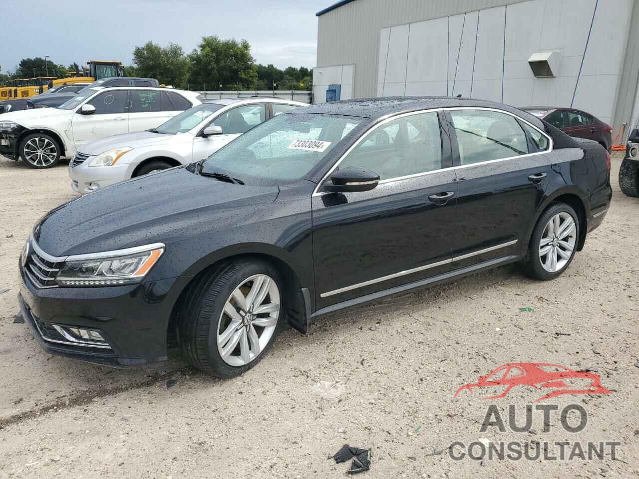 VOLKSWAGEN PASSAT 2017 - 1VWHM7A30HC042524