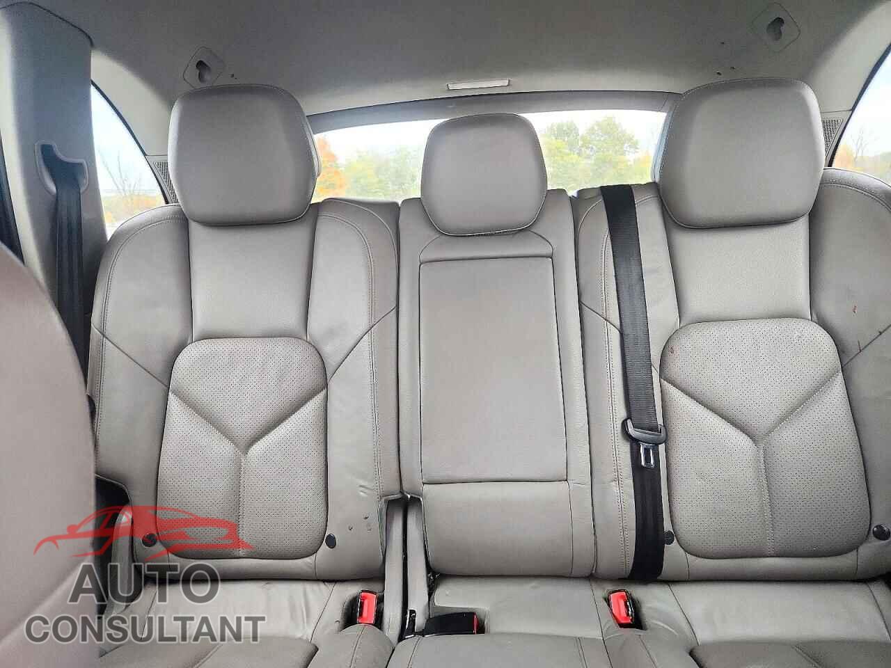 PORSCHE CAYENNE 2013 - WP1AA2A21DLA02789