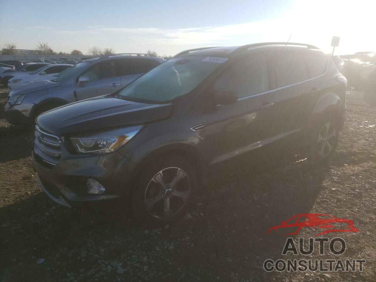 FORD ESCAPE 2017 - 1FMCU0GD7HUC22447