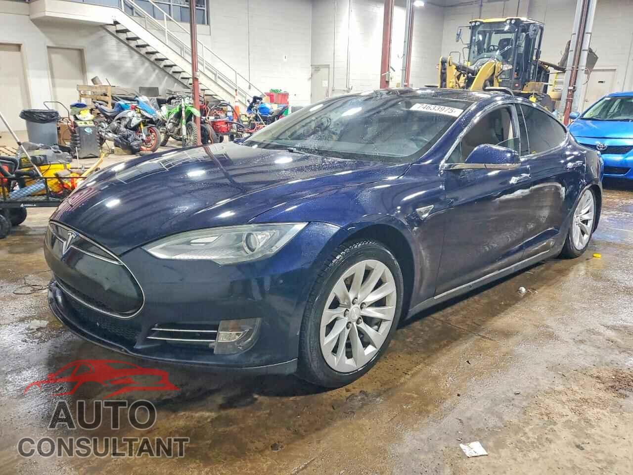 TESLA MODEL S 2013 - 5YJSA1DN0DFP14803