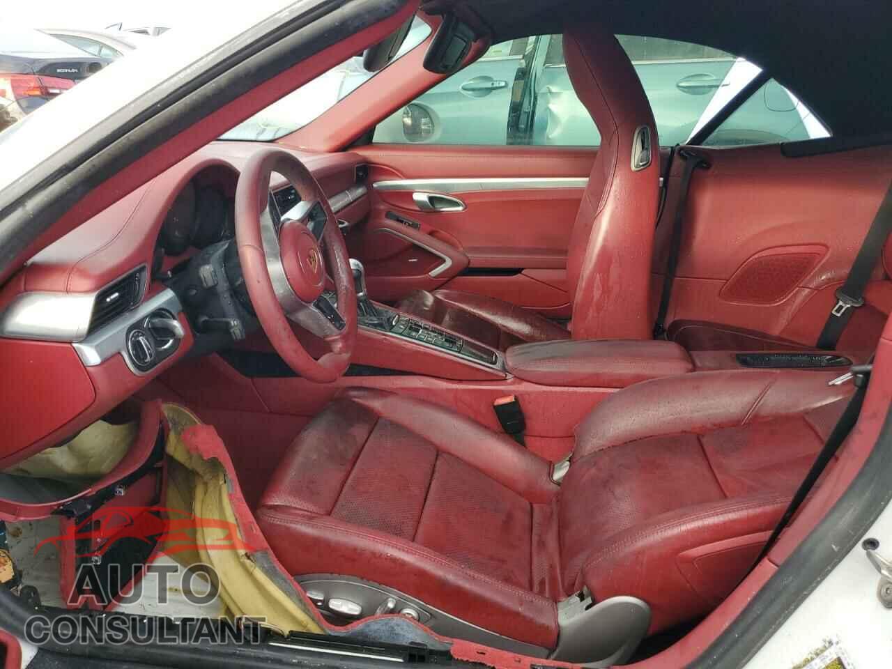 PORSCHE 911 2017 - WP0CA2A92HS141493
