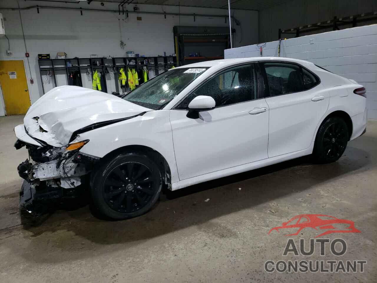 TOYOTA CAMRY 2019 - 4T1B11HK0KU240772