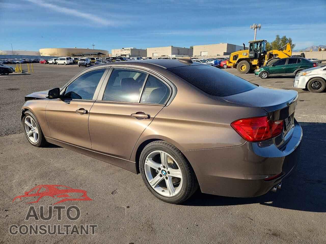 BMW 3 SERIES 2013 - WBA3C1C58DF443465