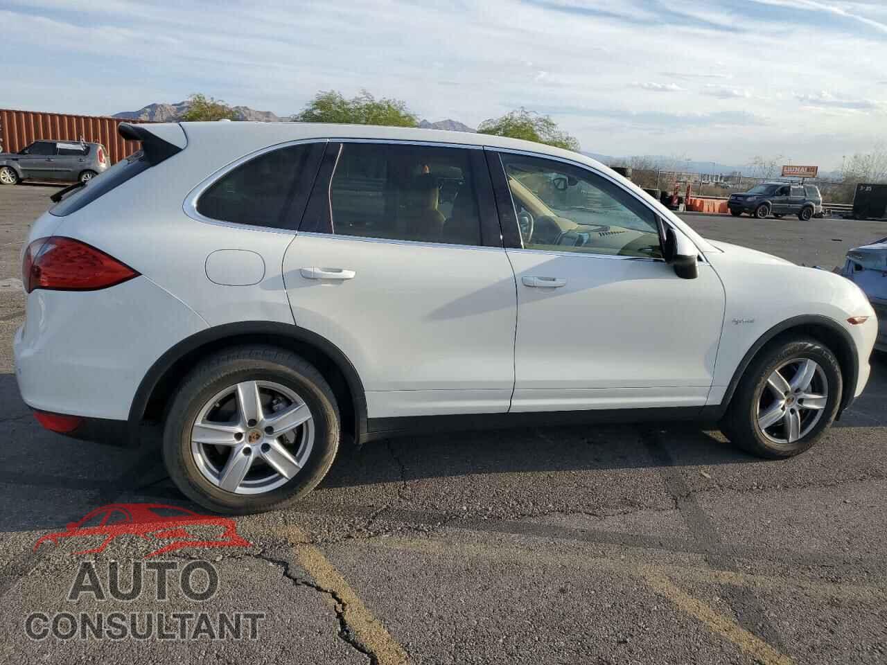 PORSCHE CAYENNE 2013 - WP1AE2A21DLA16101