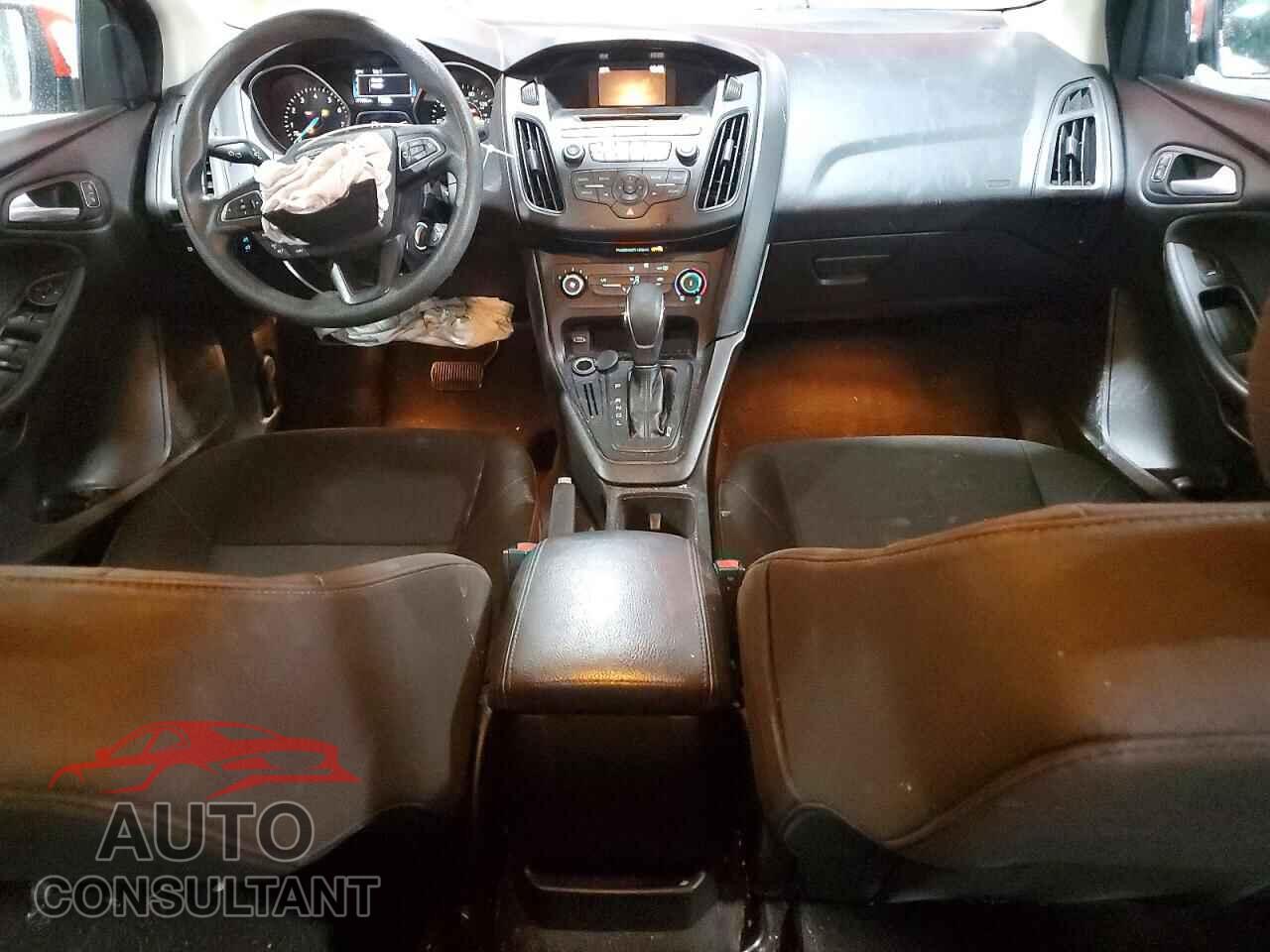FORD FOCUS 2017 - 1FADP3F29HL207882
