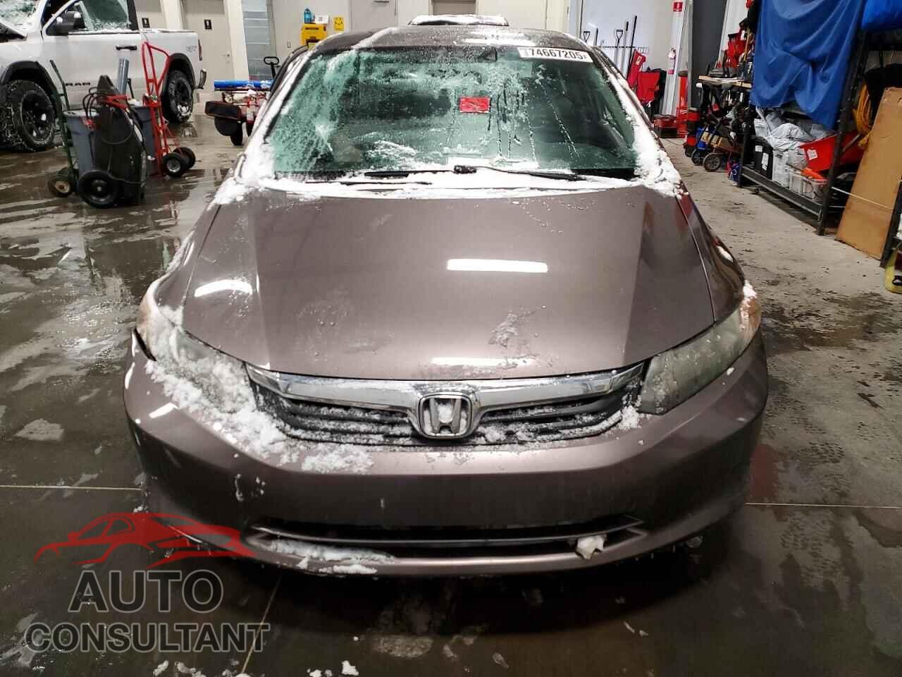 HONDA CIVIC 2012 - 2HGFB2E46CH029435