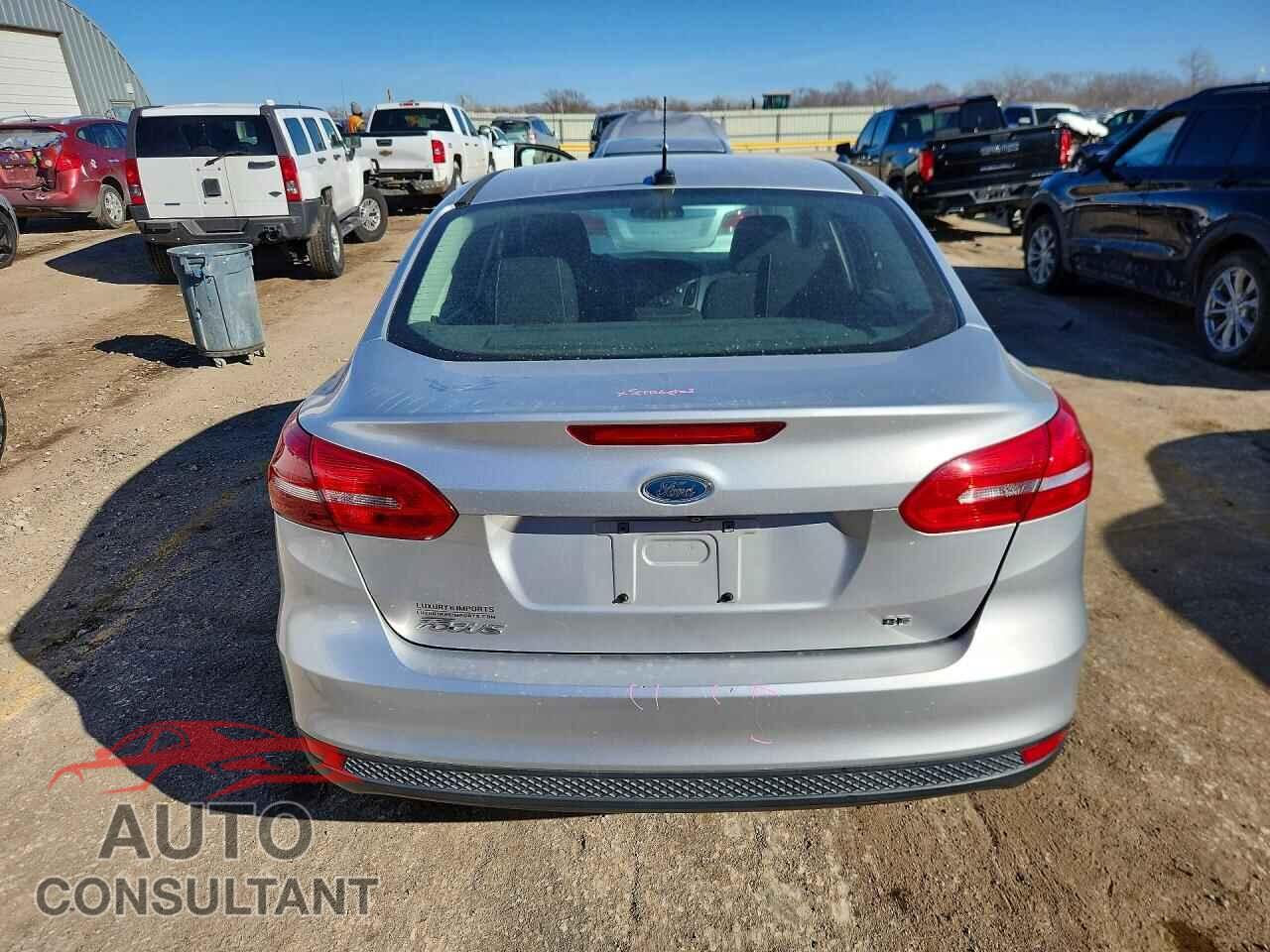 FORD FOCUS 2017 - 1FADP3F23HL320081