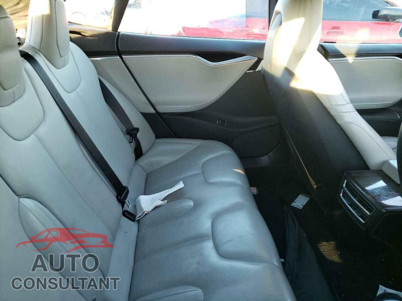 TESLA MODEL S 2015 - 5YJSA1E20FF116363