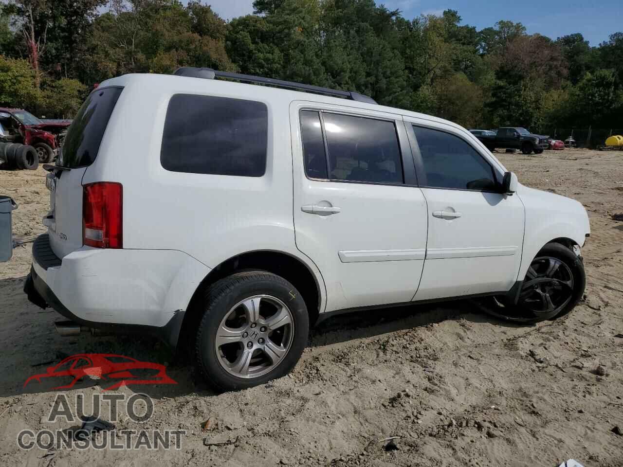 HONDA PILOT 2013 - 5FNYF4H41DB085678