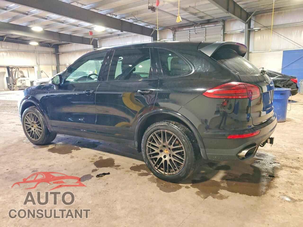 PORSCHE CAYENNE 2017 - WP1AA2A26HKA88516