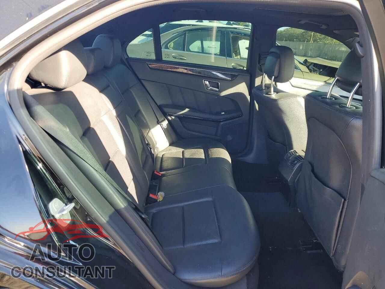 MERCEDES-BENZ E-CLASS 2010 - WDDHF5GB4AA073301
