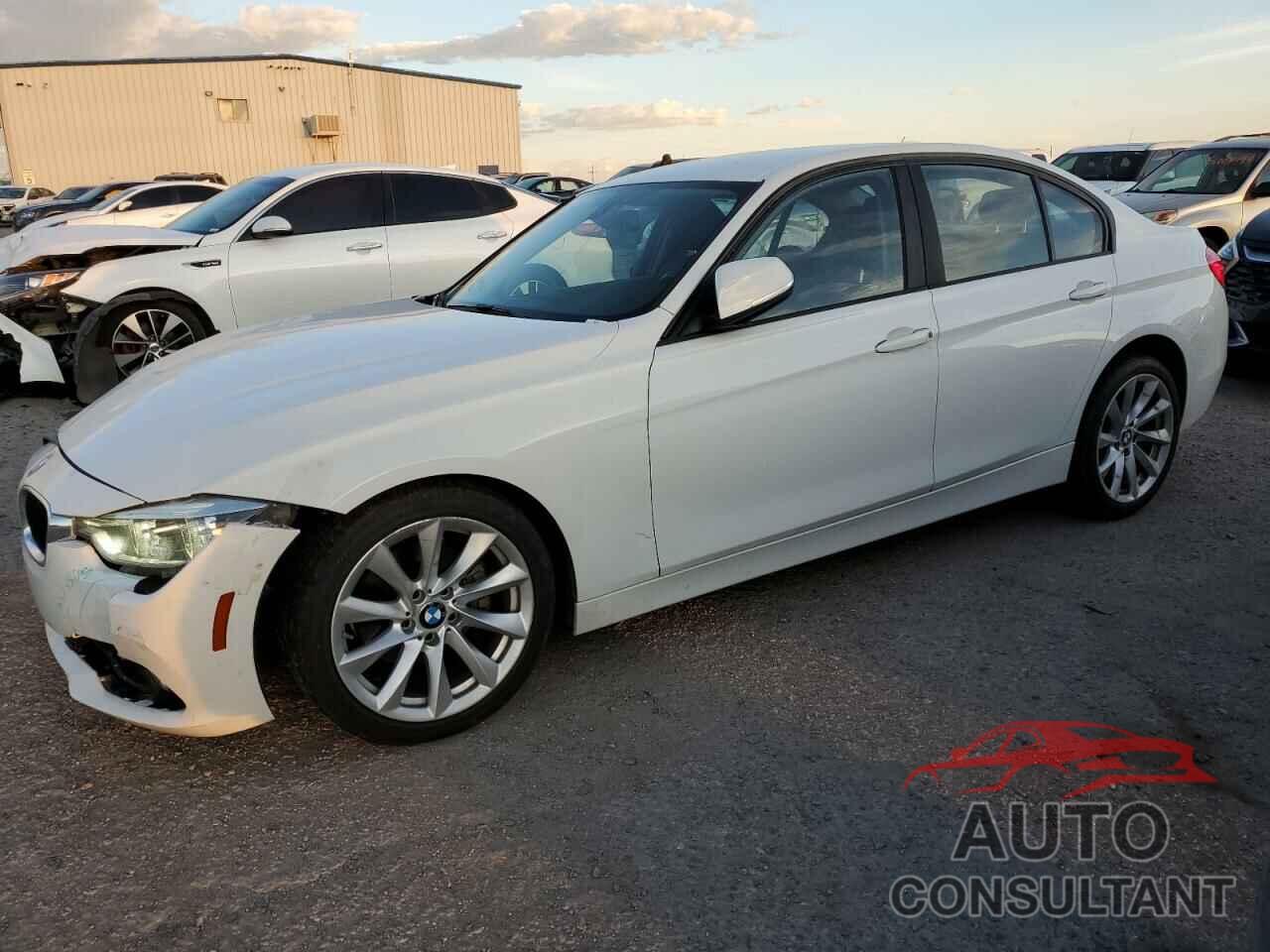 BMW 3 SERIES 2018 - WBA8E1G55JNU92585