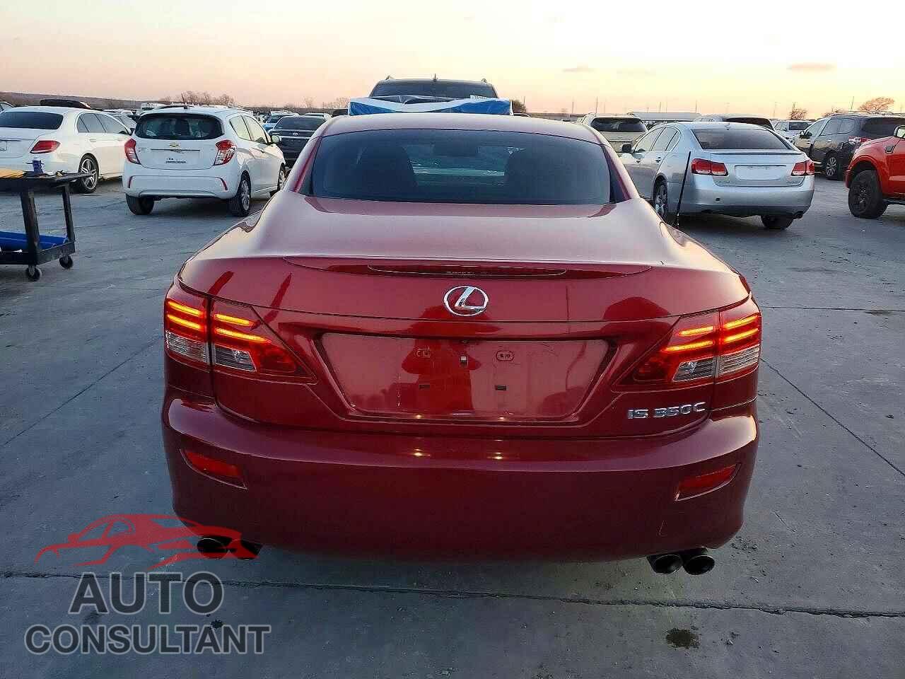 LEXUS IS 2011 - JTHFE2C24B2506795