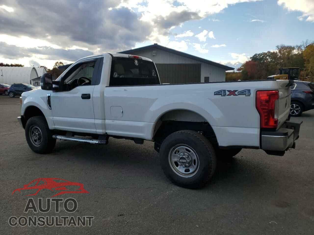 FORD F350 2017 - 1FTRF3B62HEF04556