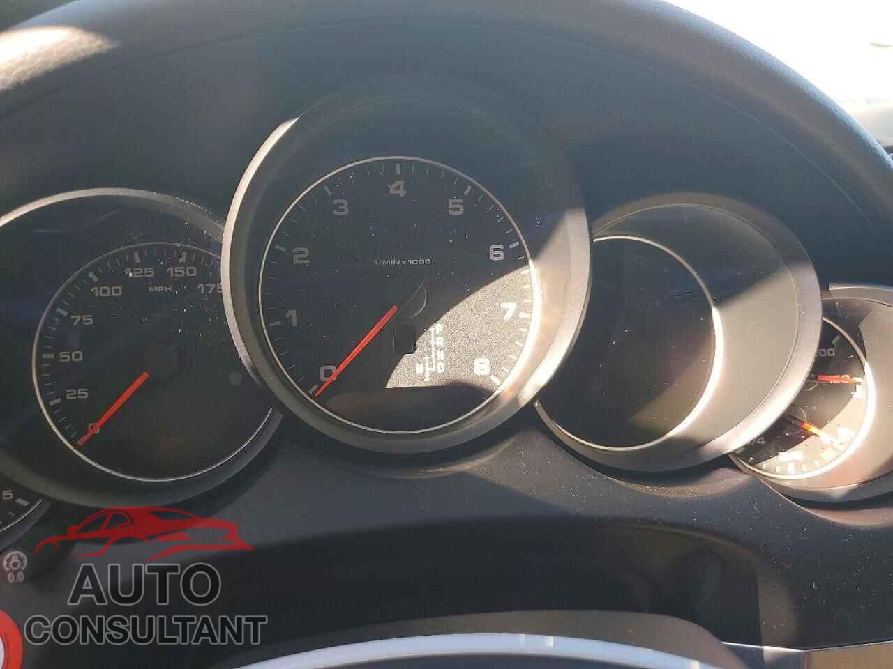 PORSCHE CAYENNE 2018 - WP1AA2A22JKA02088