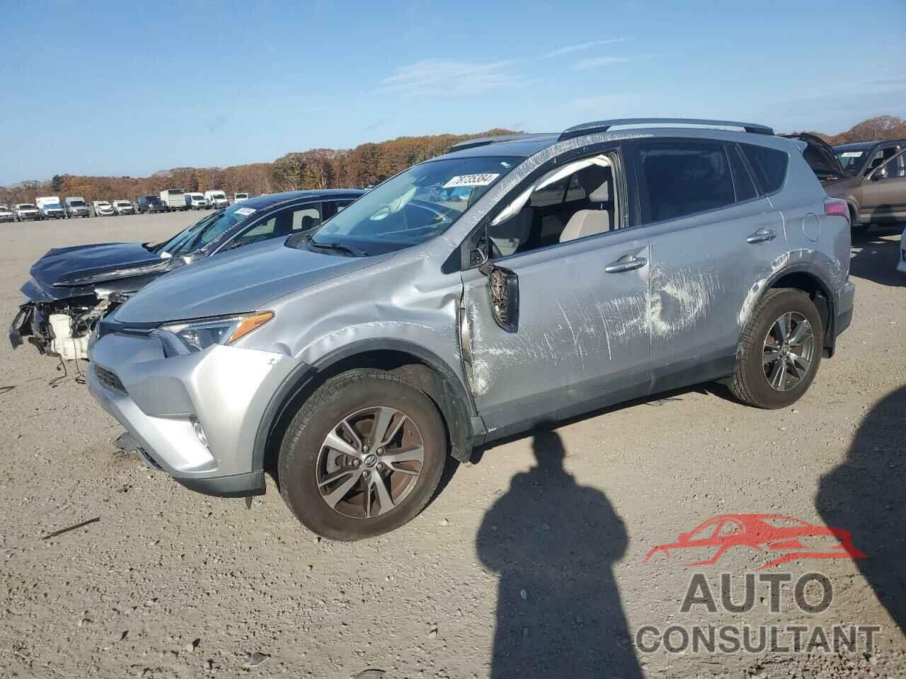 TOYOTA RAV4 2017 - 2T3RFREV8HW669011