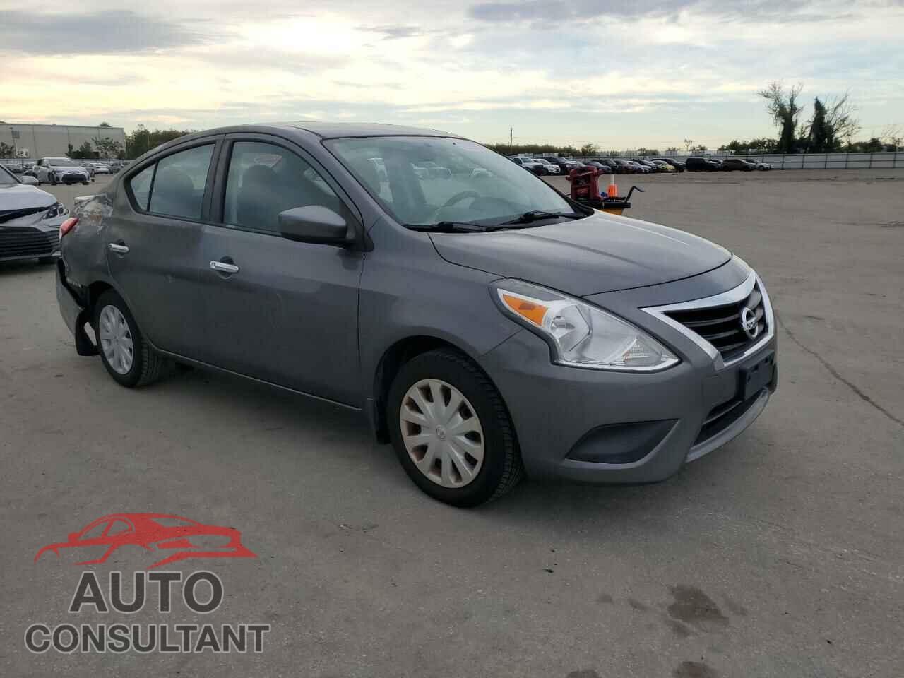 NISSAN VERSA 2017 - 3N1CN7AP1HL816946