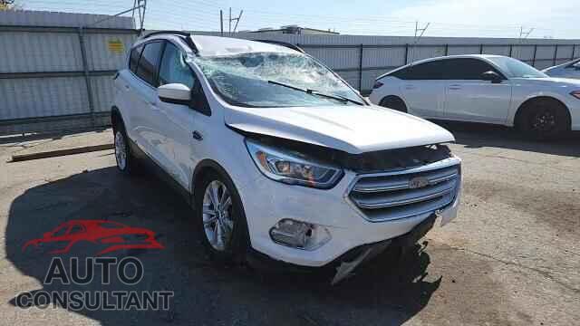 FORD ESCAPE 2017 - 1FMCU0GD8HUC51343