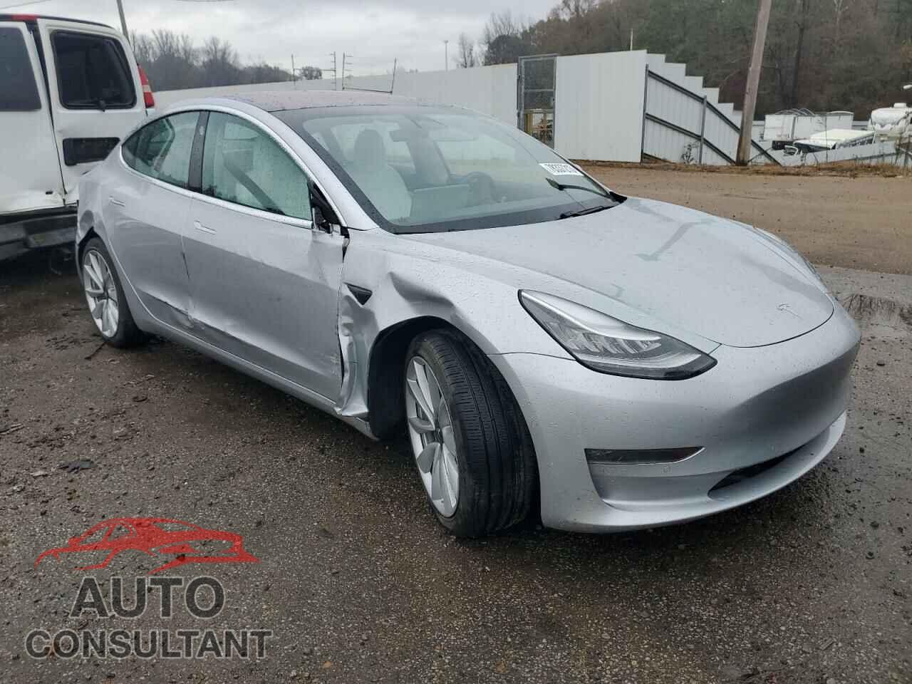 TESLA MODEL 3 2018 - 5YJ3E1EB3JF111904