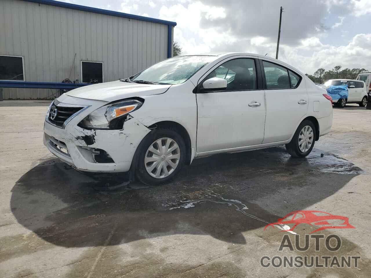 NISSAN VERSA 2019 - 3N1CN7AP4KL867753