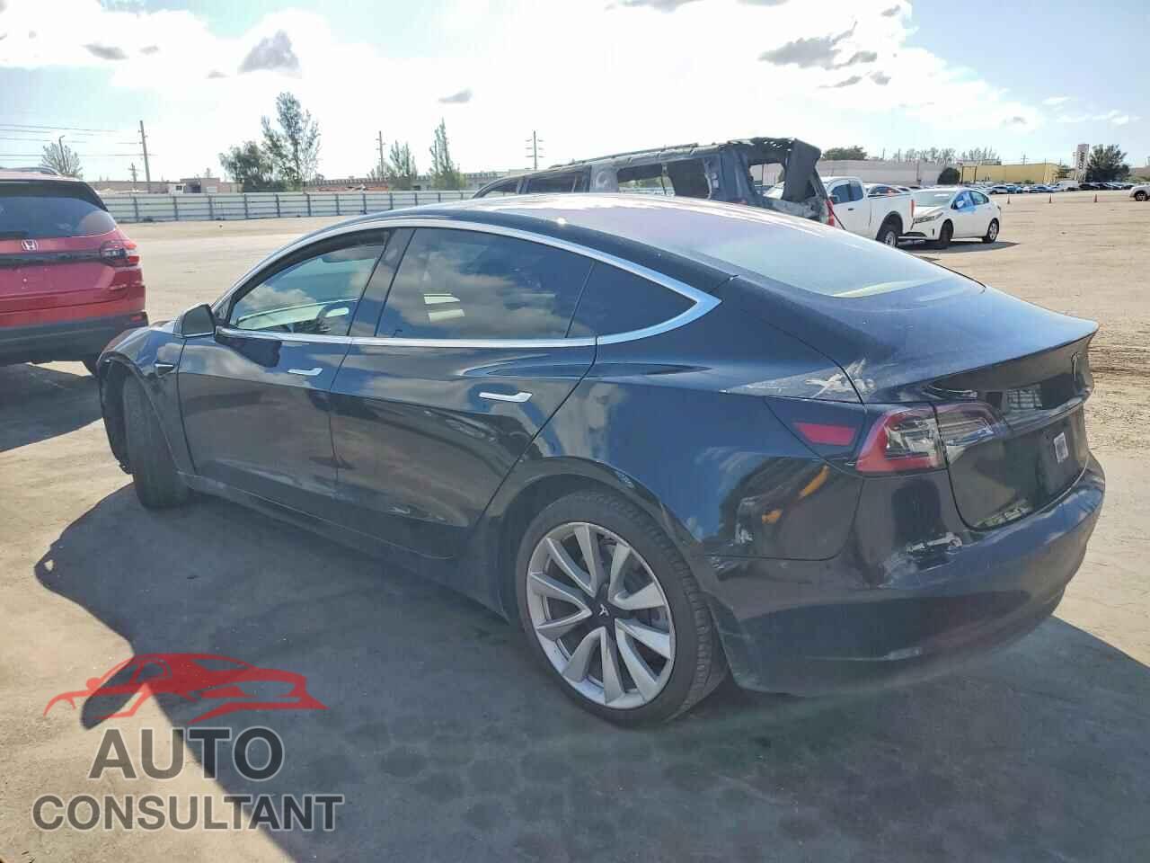 TESLA MODEL 3 2018 - 5YJ3E1EA0JF176233