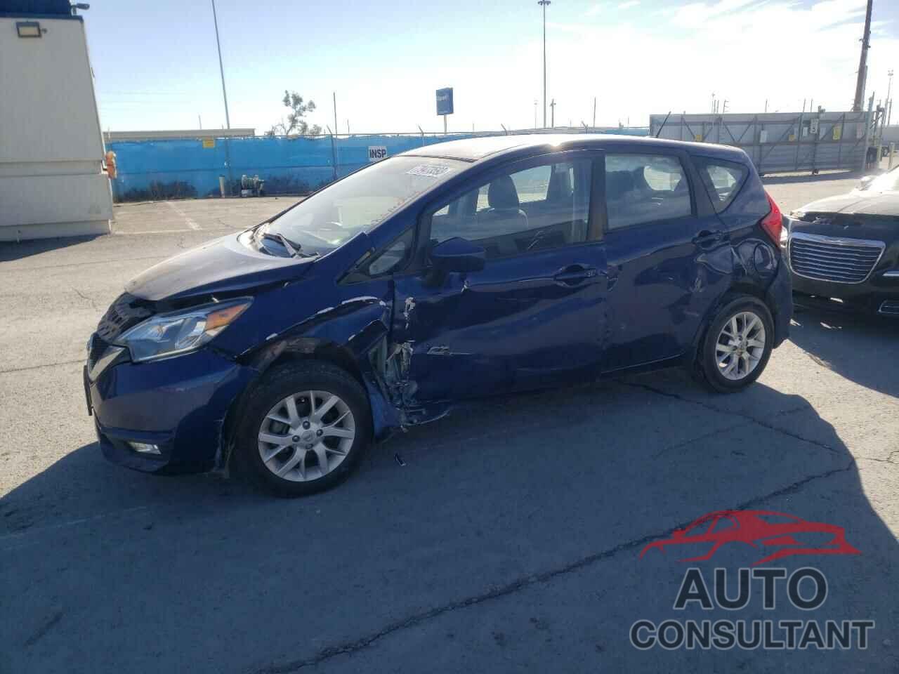 NISSAN VERSA 2018 - 3N1CE2CP0JL359293