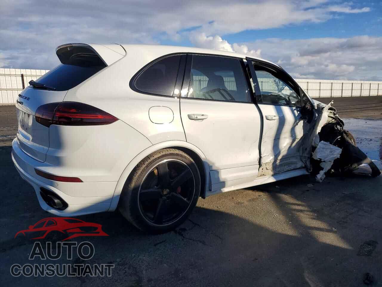 PORSCHE CAYENNE 2016 - WP1AD2A29GLA80233