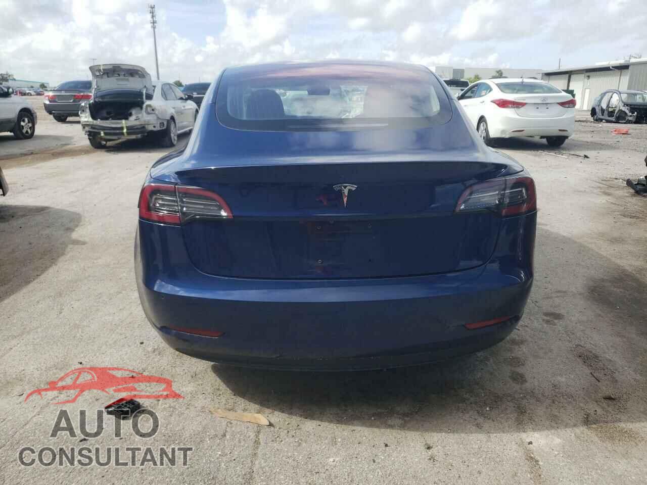 TESLA MODEL 3 2018 - 5YJ3E1EA8JF014608
