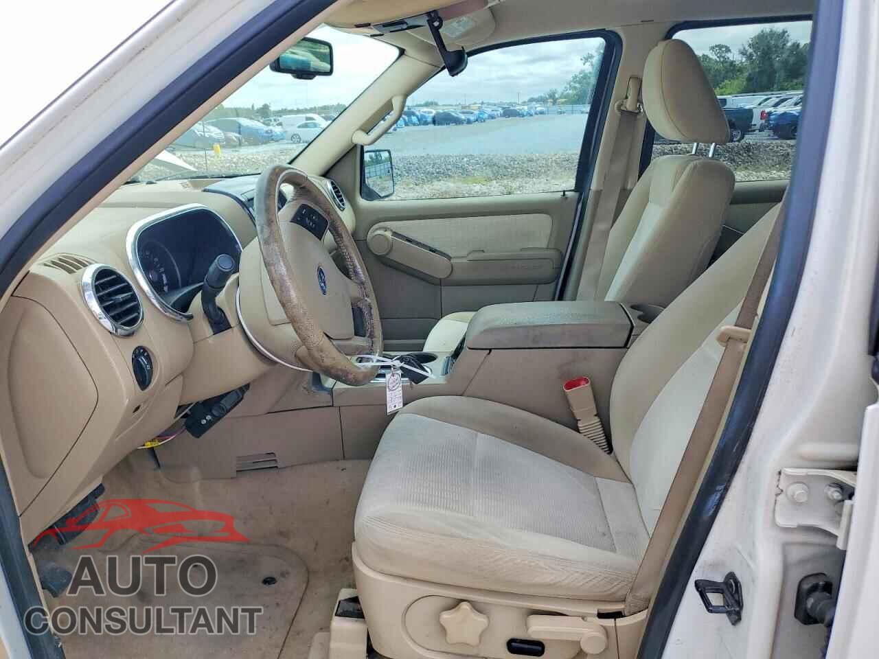 FORD EXPLORER 2009 - 1FMEU63E89UA43510