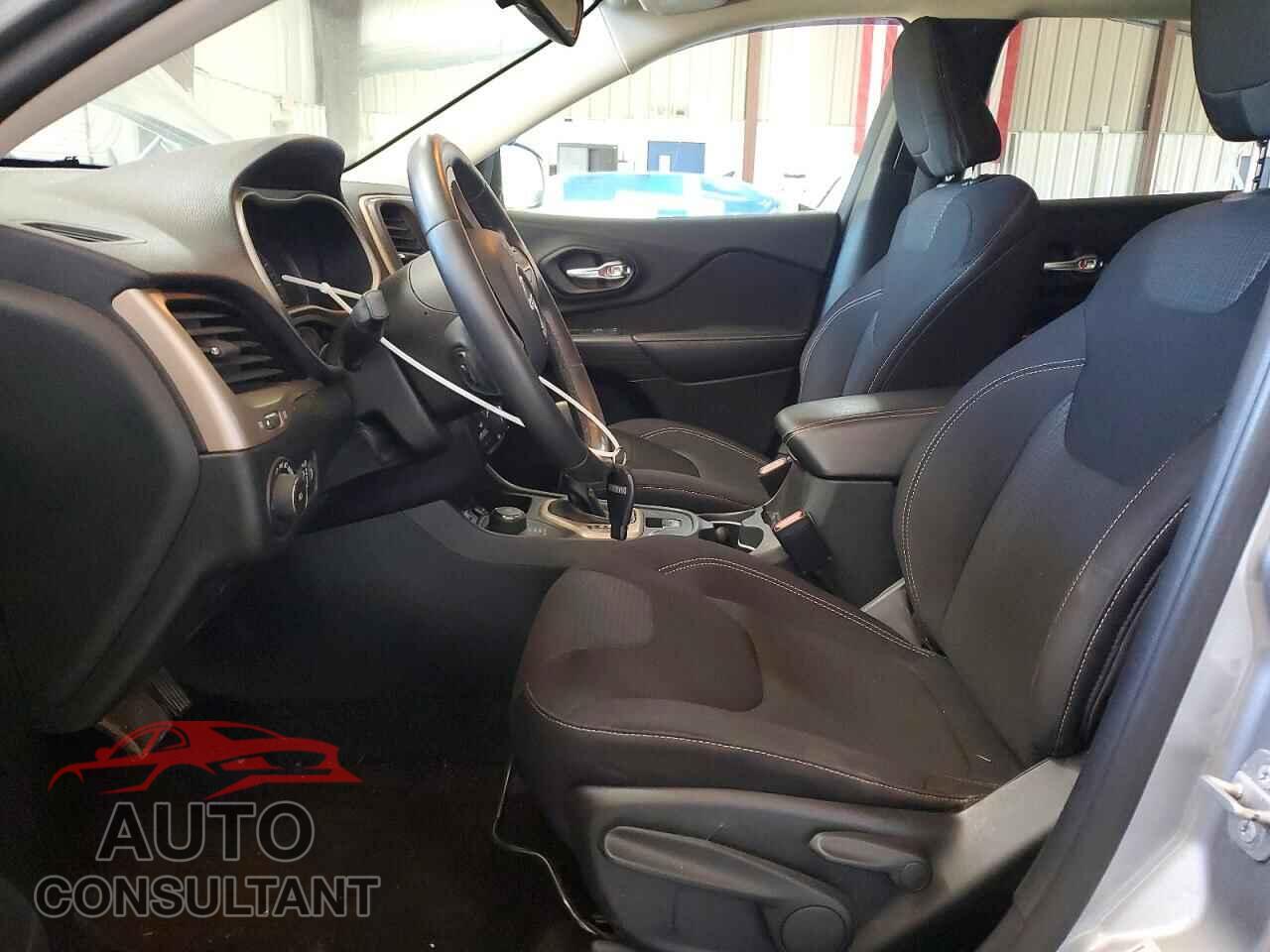 JEEP CHEROKEE 2015 - 1C4PJMCS8FW577011