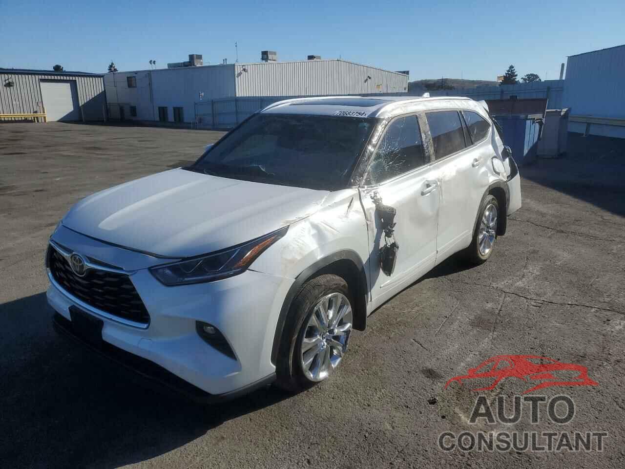 TOYOTA HIGHLANDER 2023 - 5TDKDRBH9PS000686