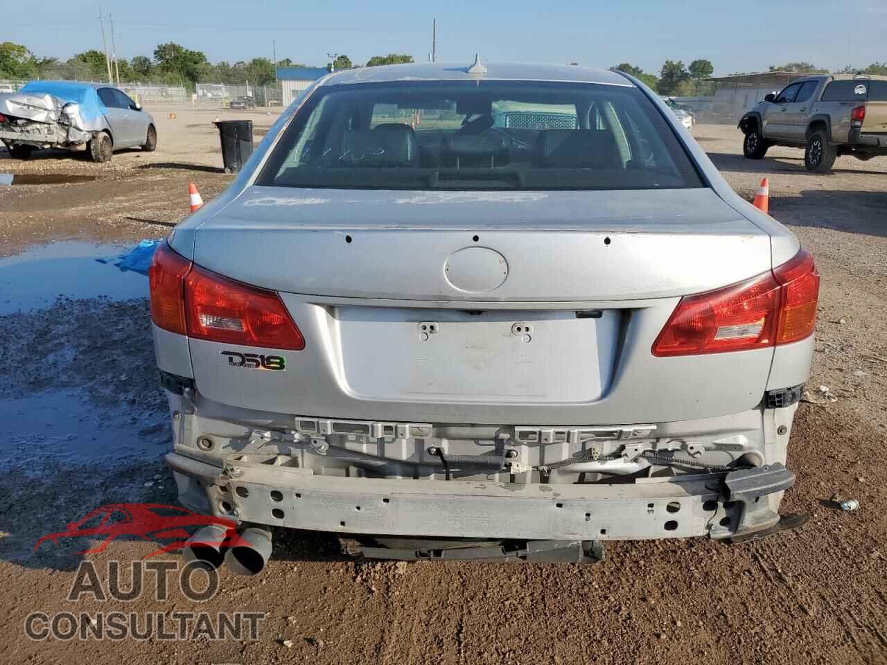 LEXUS IS 2011 - JTHBF5C28B5151903
