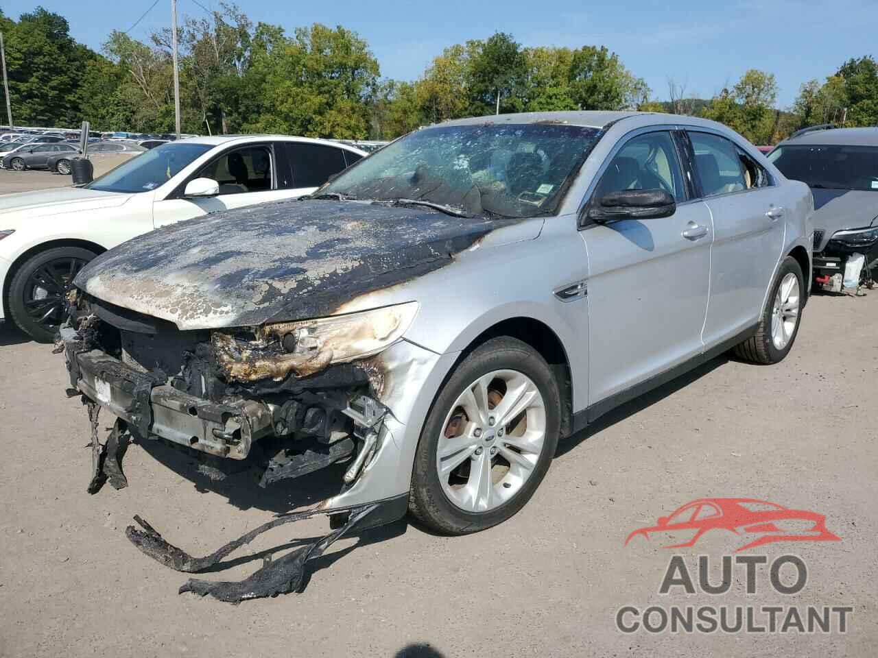 FORD TAURUS 2018 - 1FAHP2D83JG132694